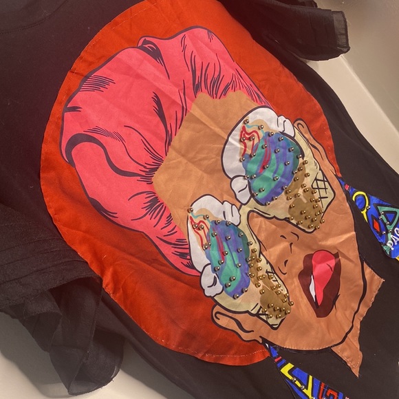 Plus Ruffle Sleeve Graffic Tee - Picture 3 of 4